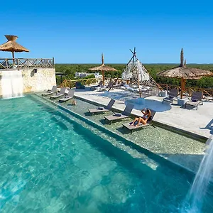 4* Hotell Naala