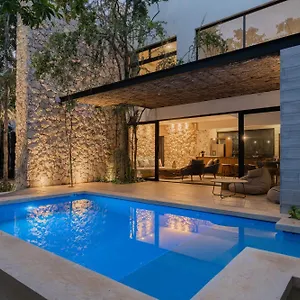 Twelve O'clock - Luxury Tulum
